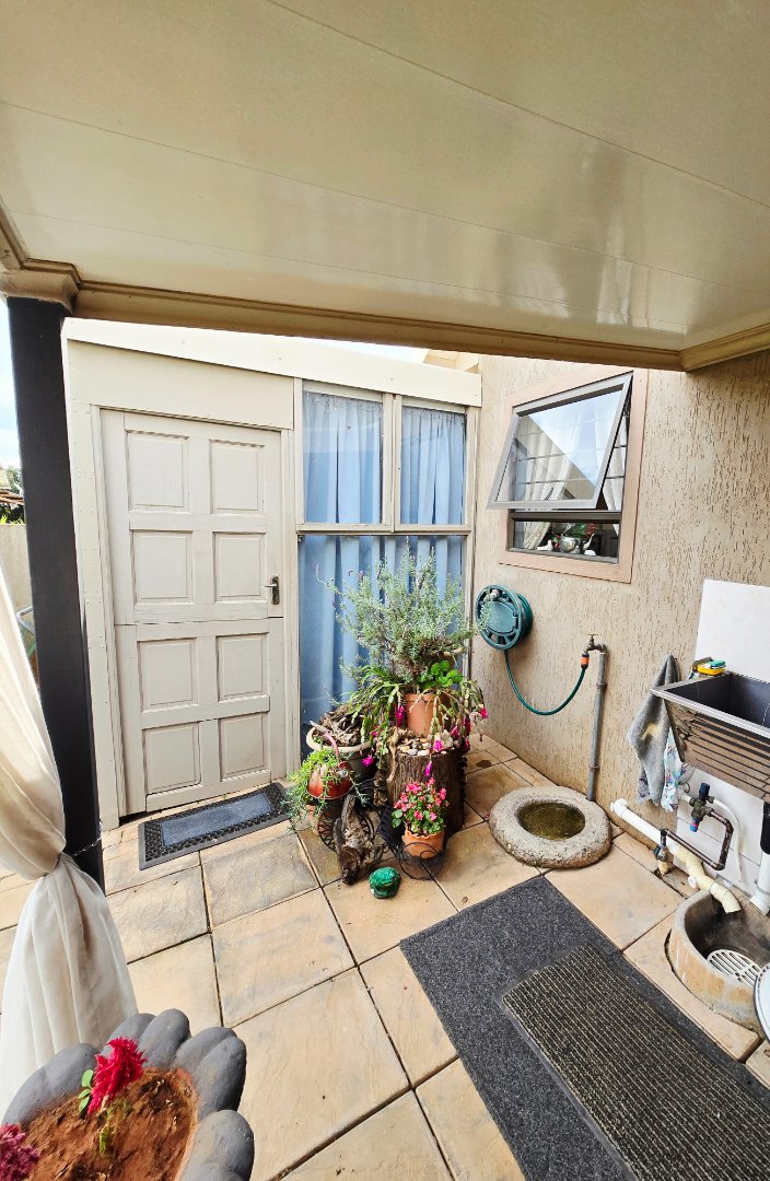 2 Bedroom Property for Sale in Wilkoppies North West